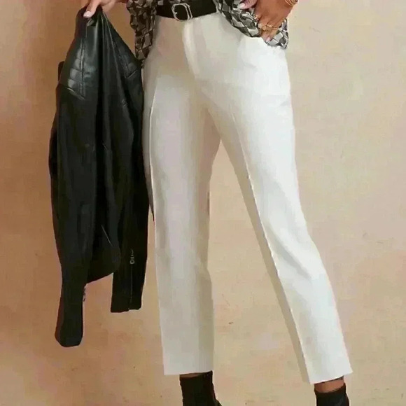 Banana Republic Curve Avery Herringbone Straight Pant - Picture 5 of 15